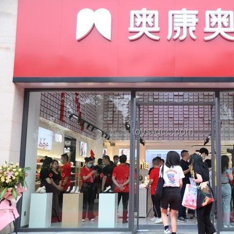 跨界重构：解锁创新潜能的无限可能，设计思维,AI融合,生态系统构建